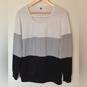 Long sleeve lightweight top.